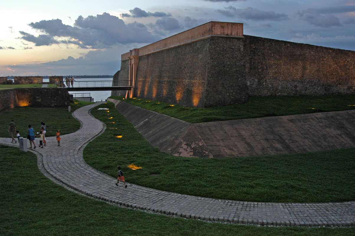 Last tourists, Forte do Presépio