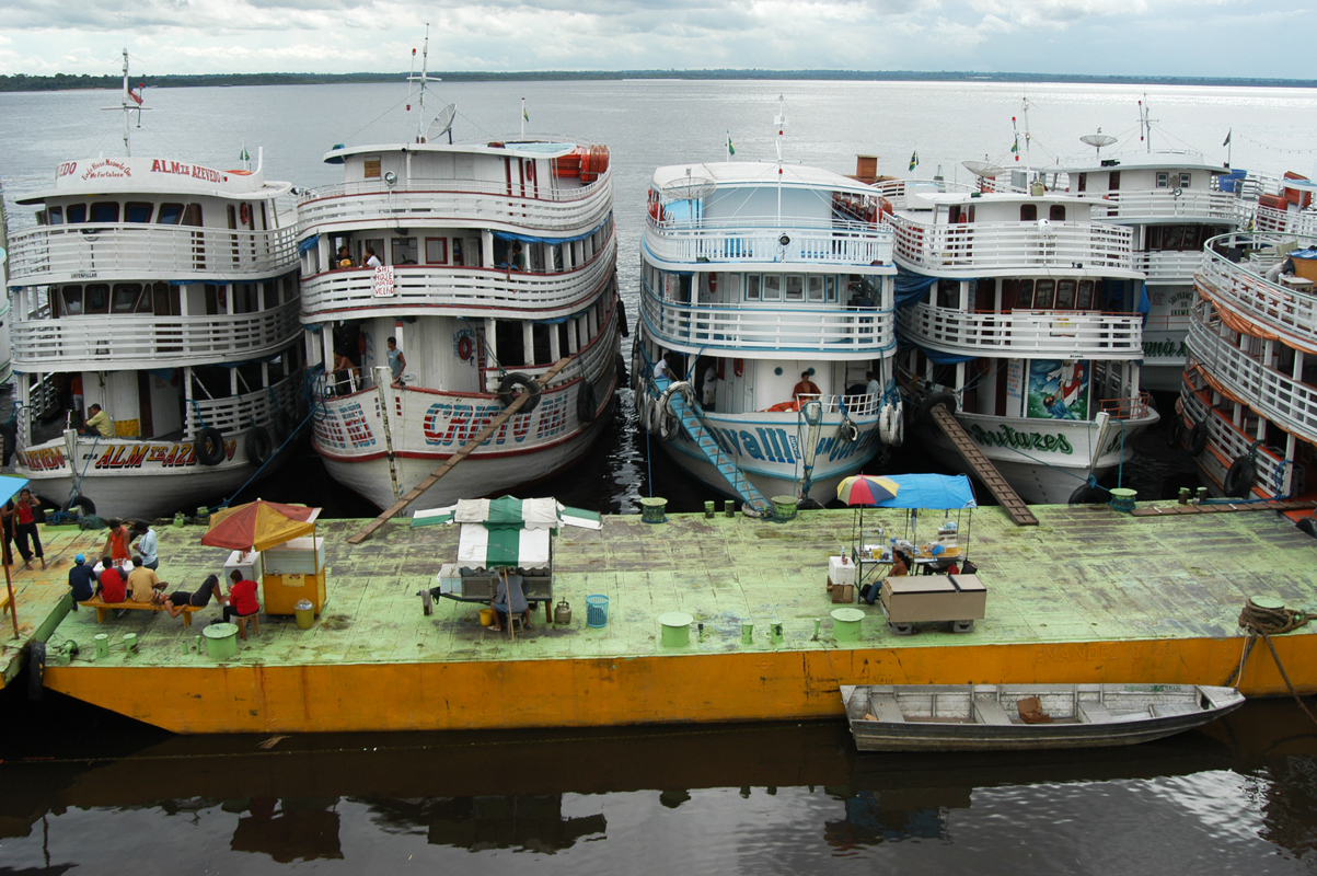 Wedding cake ferry boats for Amazon travelers