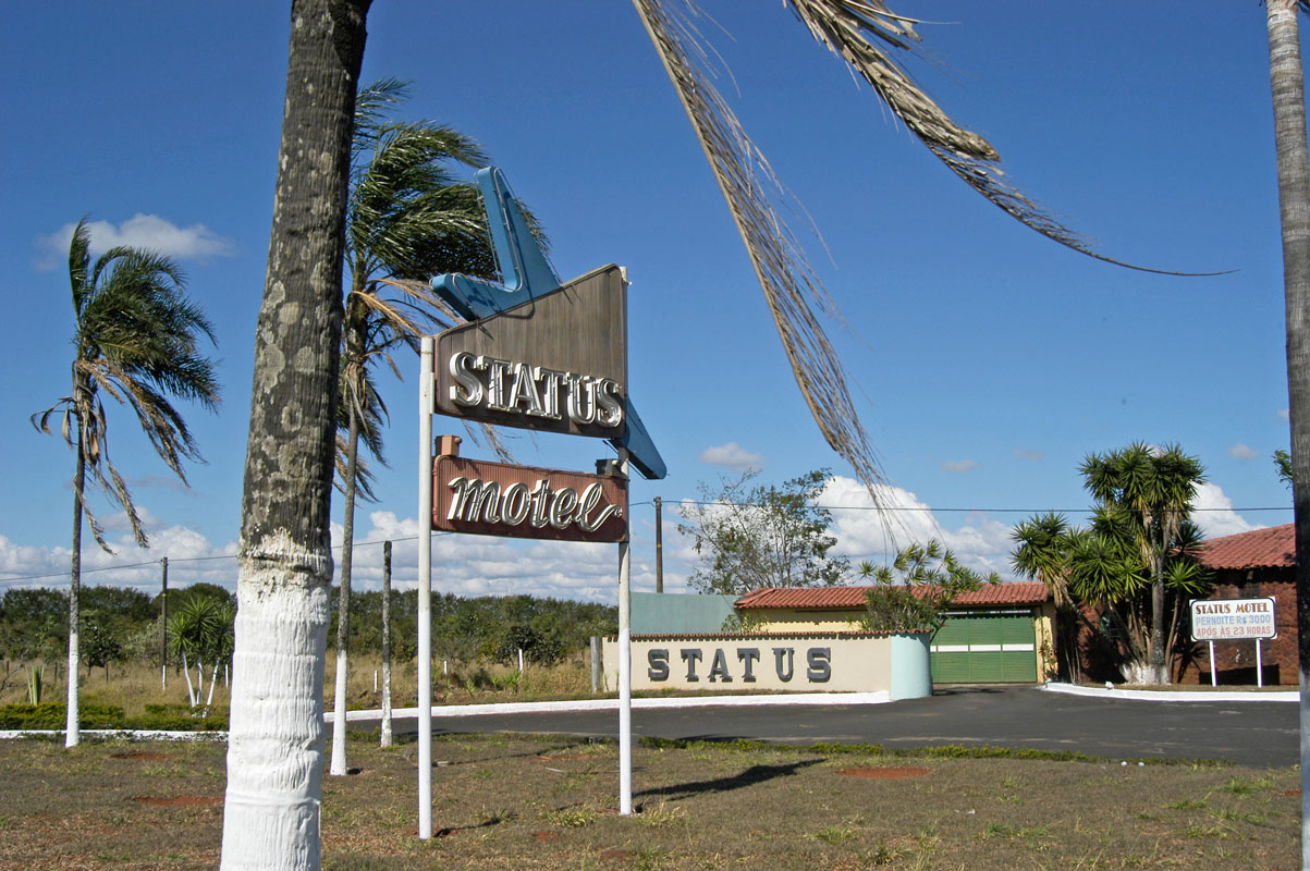 Status Motel, Araguari, MG